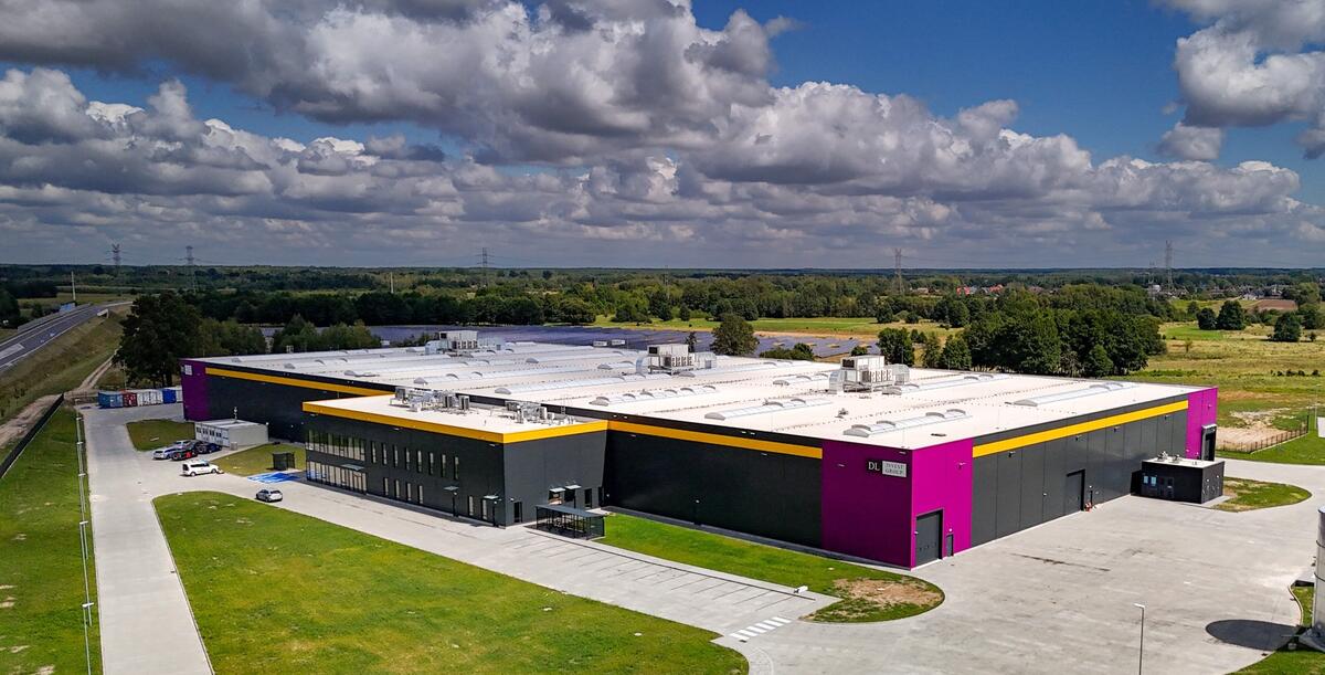 Nowoczesny Magazyn DL Invest Group w Bełchatowie: Zrównoważony Rozwój w Praktyce