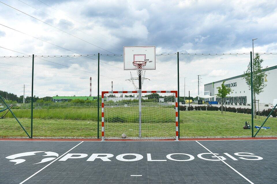 Emocje, rywalizacja i fair play – za nami III Turniej Prologis o Puchar Naviki!