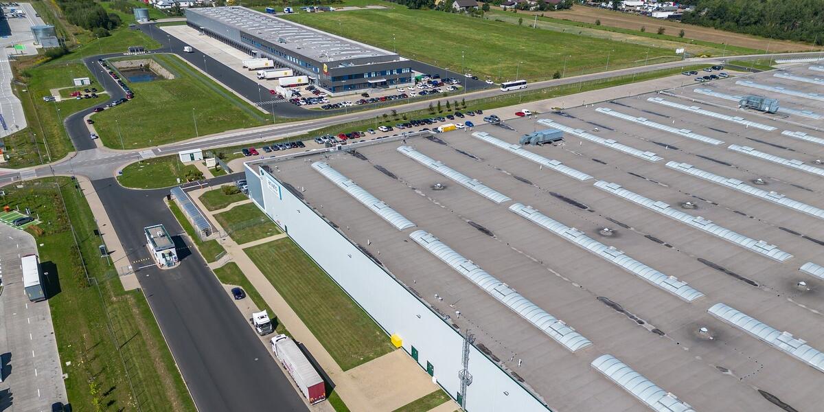 Arvato Przedłuża Najem Dużej Powierzchni Magazynowej w Prologis Park Stryków: Plan Strategicznego Sukcesu Logistycznego