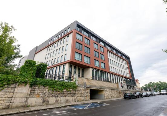 Akompleksowe rozwiązania biurowe w Regus Fronton