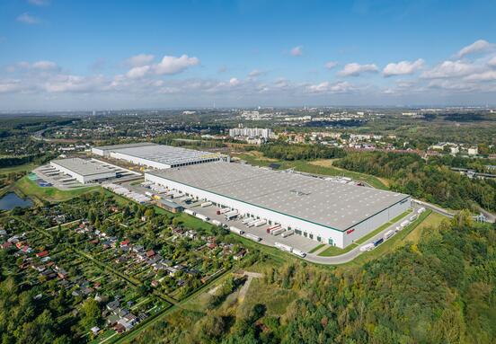 Europa zmaga się z deficytem powierzchni logistycznych – luka 150 mld euro