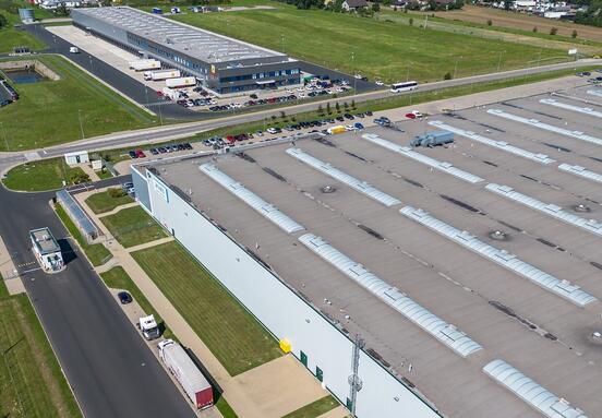 Arvato Przedłuża Najem Dużej Powierzchni Magazynowej w Prologis Park Stryków: Plan Strategicznego Sukcesu Logistycznego