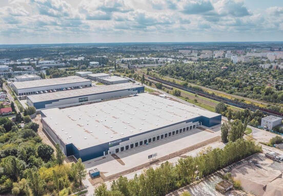 Globalna ekspansja Print Logistic: Strategiczny plan dla powierzchni magazynowych i biurowych